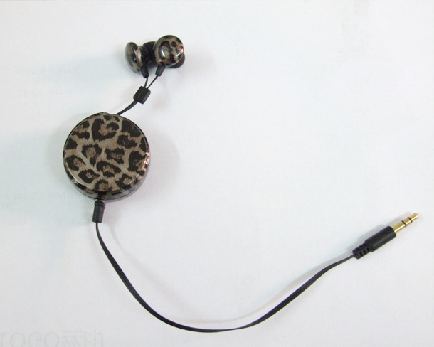 石排耳機(jī)噴油